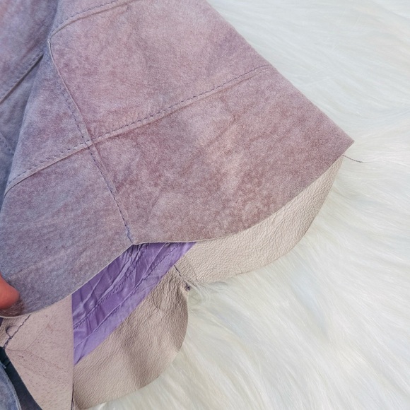 Bebe Lilac Suede Scallop Hem Mini Skirt - Picture 3 of 6